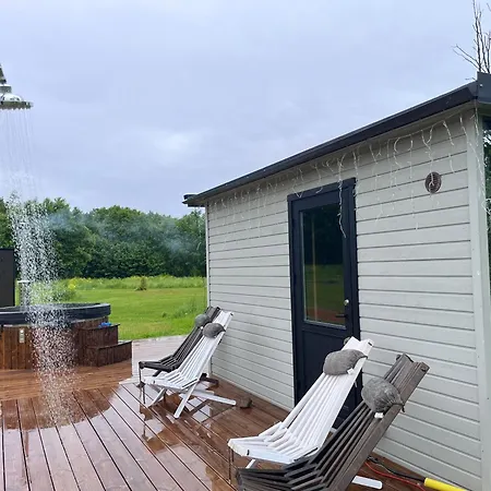 Mesipesa Holiday Houses *